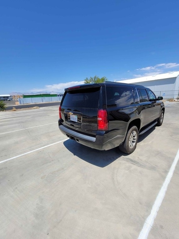 2015 Chevrolet Suburban LT 1500 photo