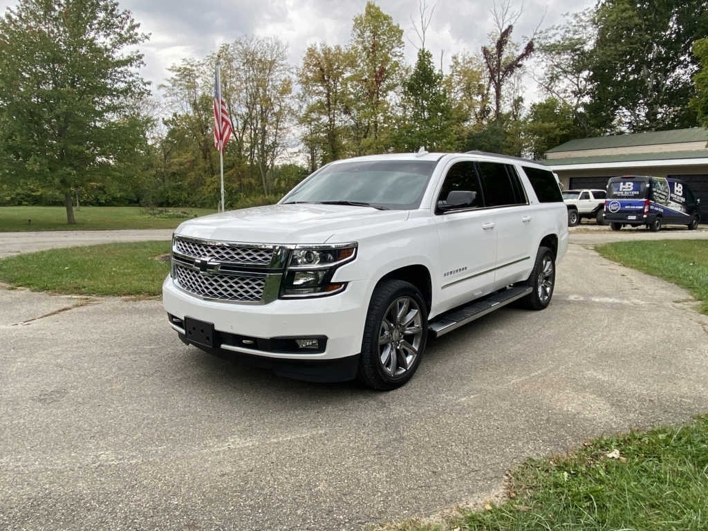 2018 Chevrolet Suburban LT 1500 photo
