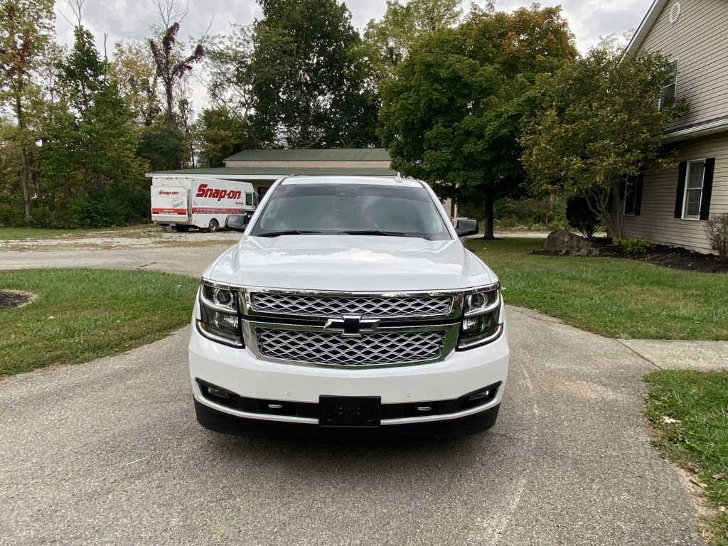 2018 Chevrolet Suburban LT 1500 photo