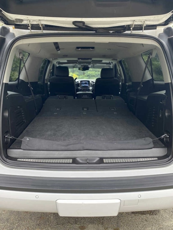 2018 Chevrolet Suburban LT 1500 photo