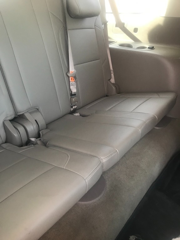 2016 Chevrolet Suburban LT 1500 photo