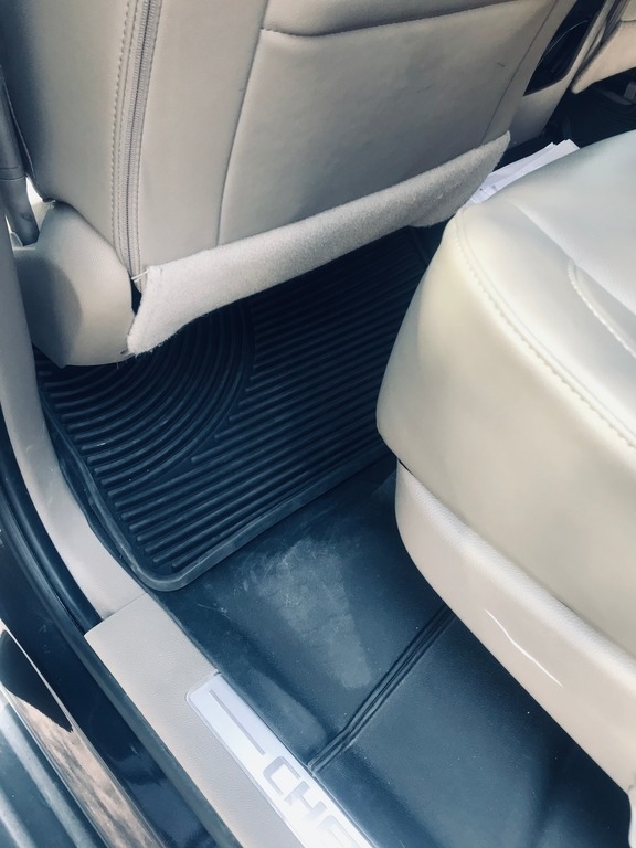 2016 Chevrolet Suburban LT 1500 photo