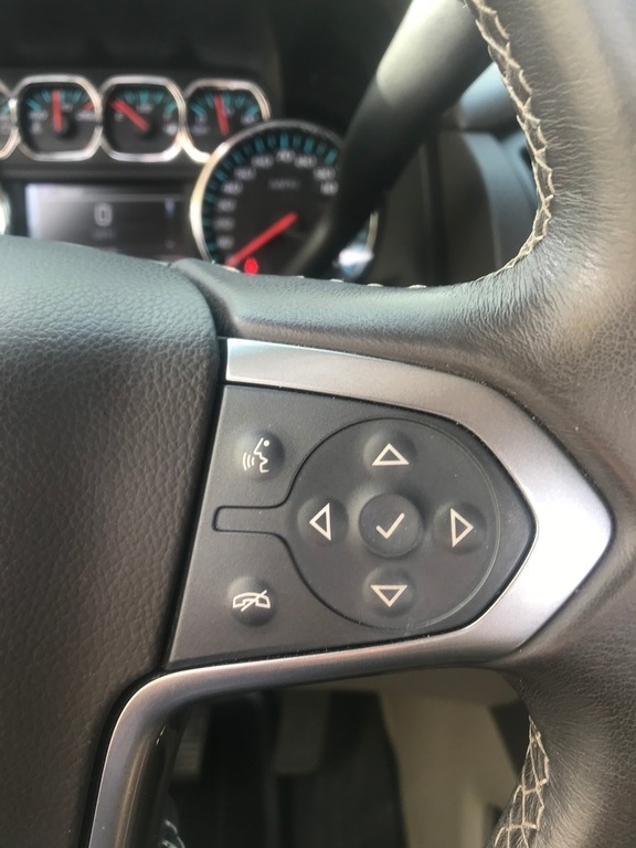 2016 Chevrolet Suburban LT 1500 photo