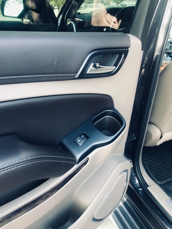 2016 Chevrolet Suburban LT 1500 photo