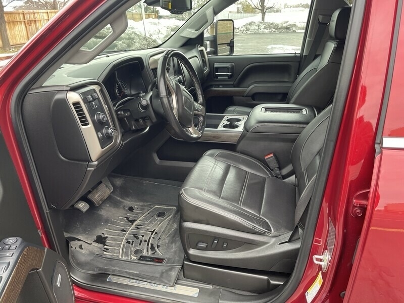 2019 GMC Sierra 3500HD Denali photo