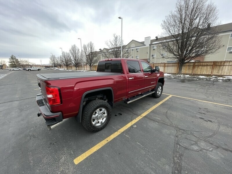 2019 GMC Sierra 3500HD Denali photo