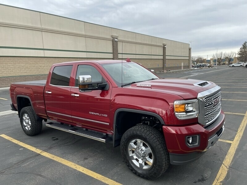 2019 GMC Sierra 3500HD Denali photo