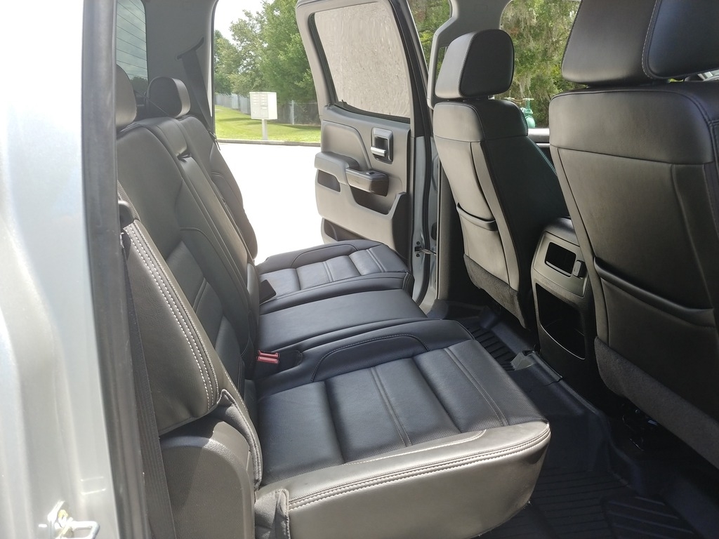 2018 GMC Sierra 3500HD Denali photo