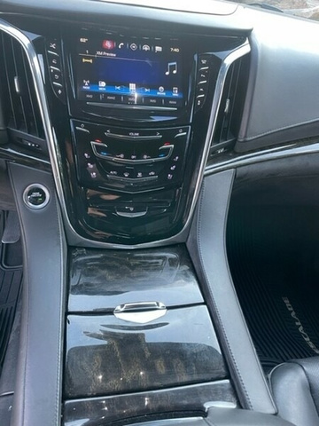 2016 Cadillac Escalade ESV Platinum photo