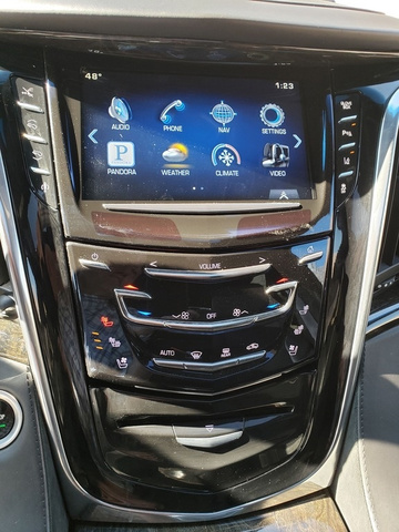 2015 Cadillac Escalade ESV Platinum photo