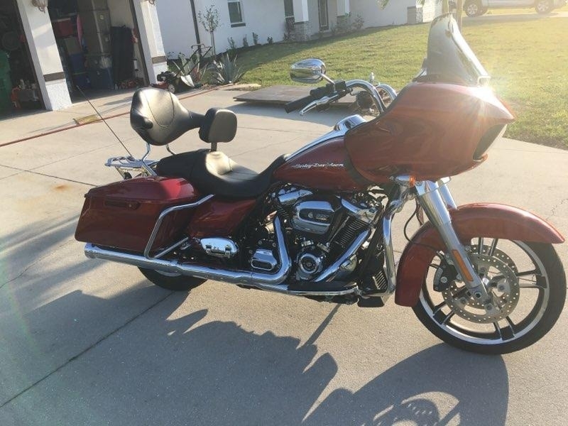 2019 Harley-Davidson® Street Glide® V Twin 1753