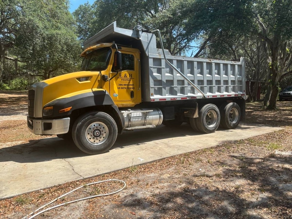 2013 Caterpillar CT 660 Dump Truck Stock#633362