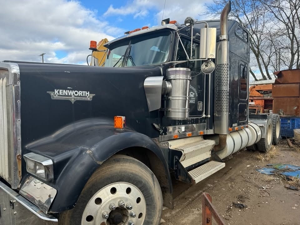 1998 Kenworth W900 Sleeper