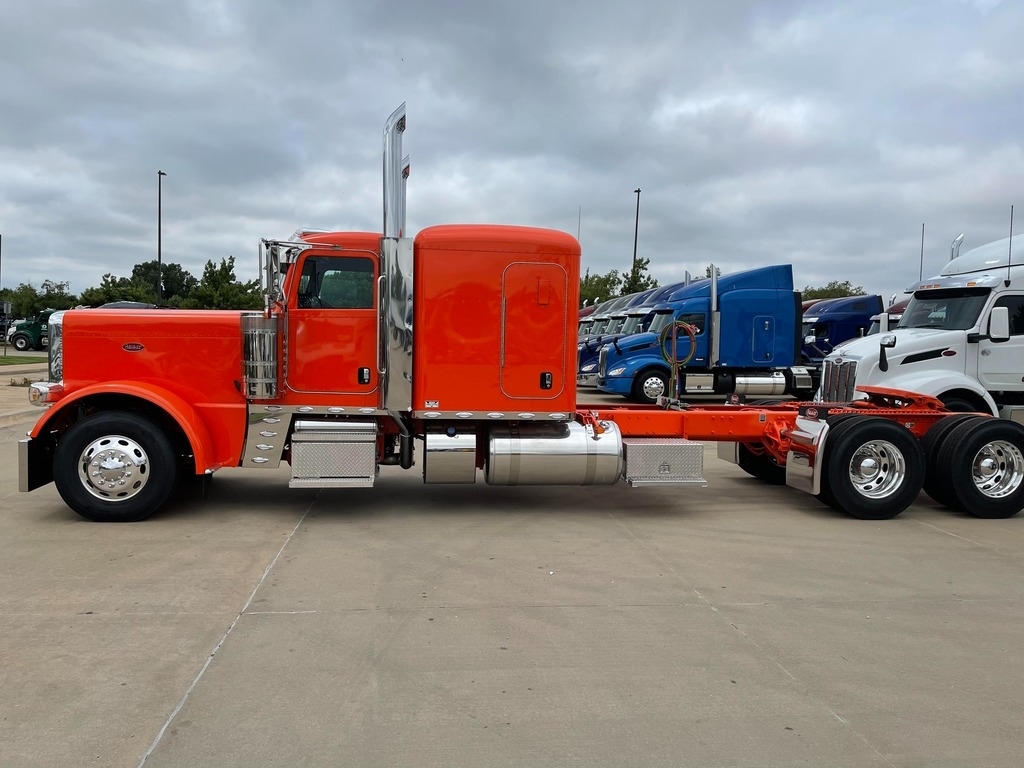 2023 Peterbilt 389 Cummins 1XPXD49X1PD799377 - Vehicle Selling ...