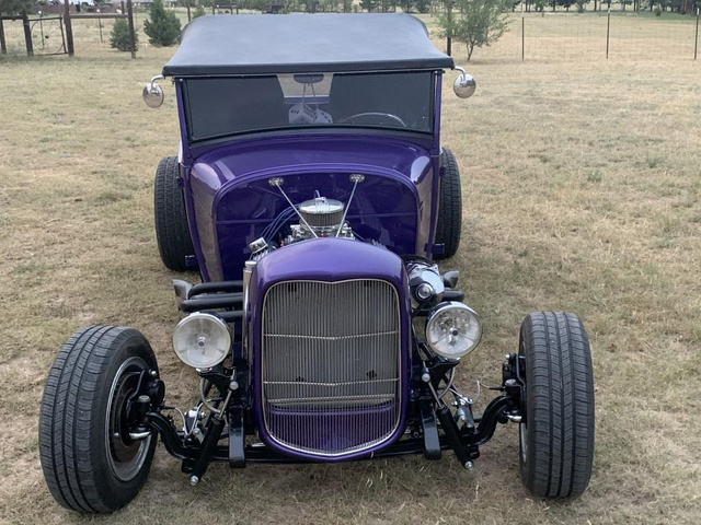 The 1928 Ford ROADSTER 