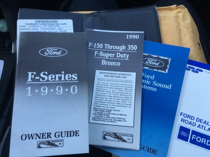 1990 Ford F-150 XLT Lariat photo