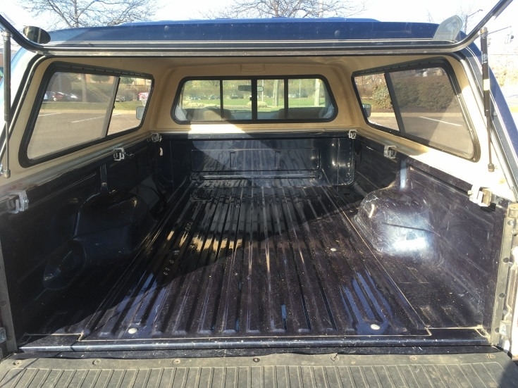 1990 Ford F-150 XLT Lariat photo