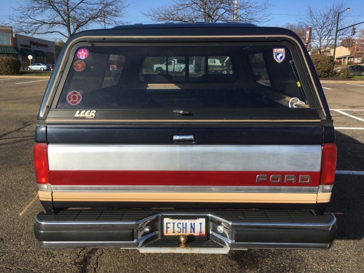 1990 Ford F-150 XLT Lariat photo