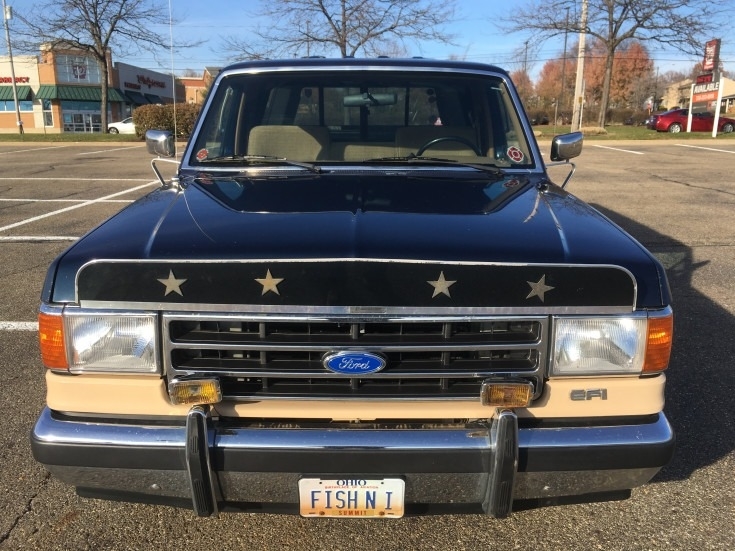 1990 Ford F-150 XLT Lariat photo