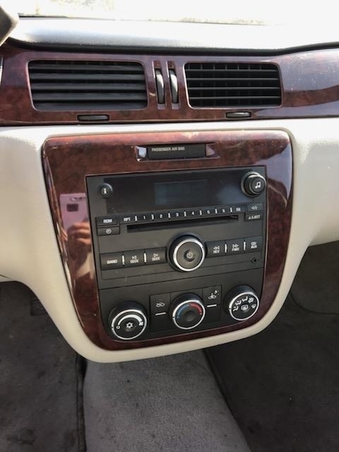 2005 Chevrolet Impala photo