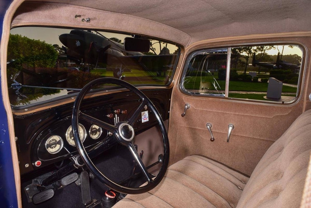 1934 Chevrolet Master 5-Window photo
