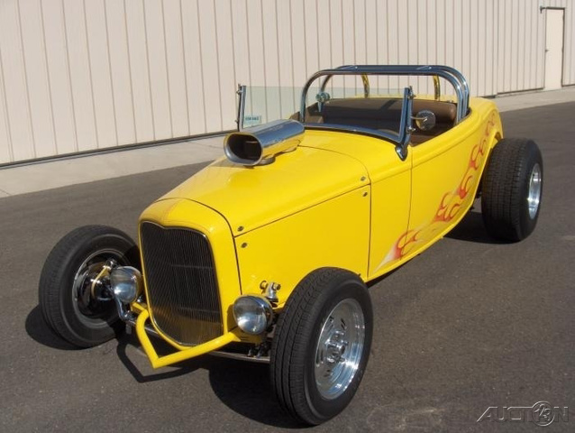 The 1932 Ford ROADSTER  photos