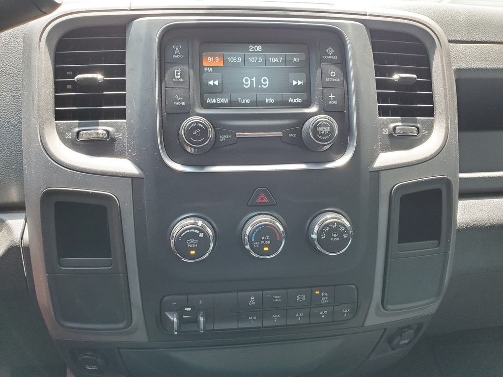 2016 RAM 3500 Tradesman photo