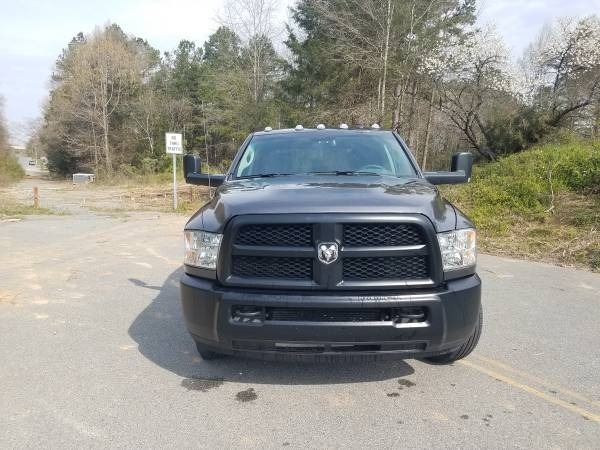 2016 RAM 3500 Tradesman photo