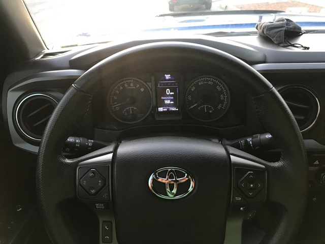 2016 Toyota Tacoma SR5 V6 photo