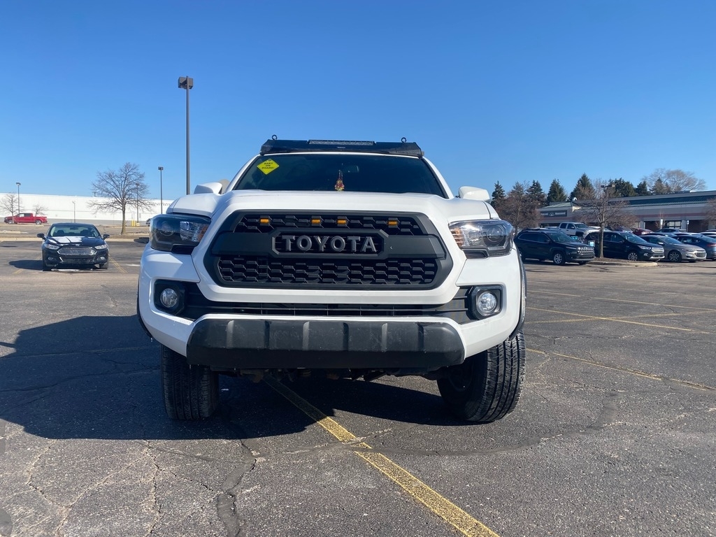 2017 Toyota Tacoma TRD Off-Road photo
