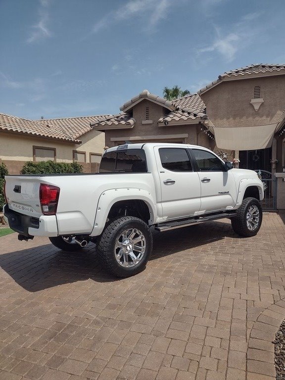 2021 Toyota Tacoma SR5 V6 photo