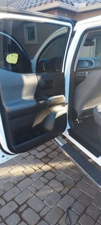 2021 Toyota Tacoma SR5 V6 photo