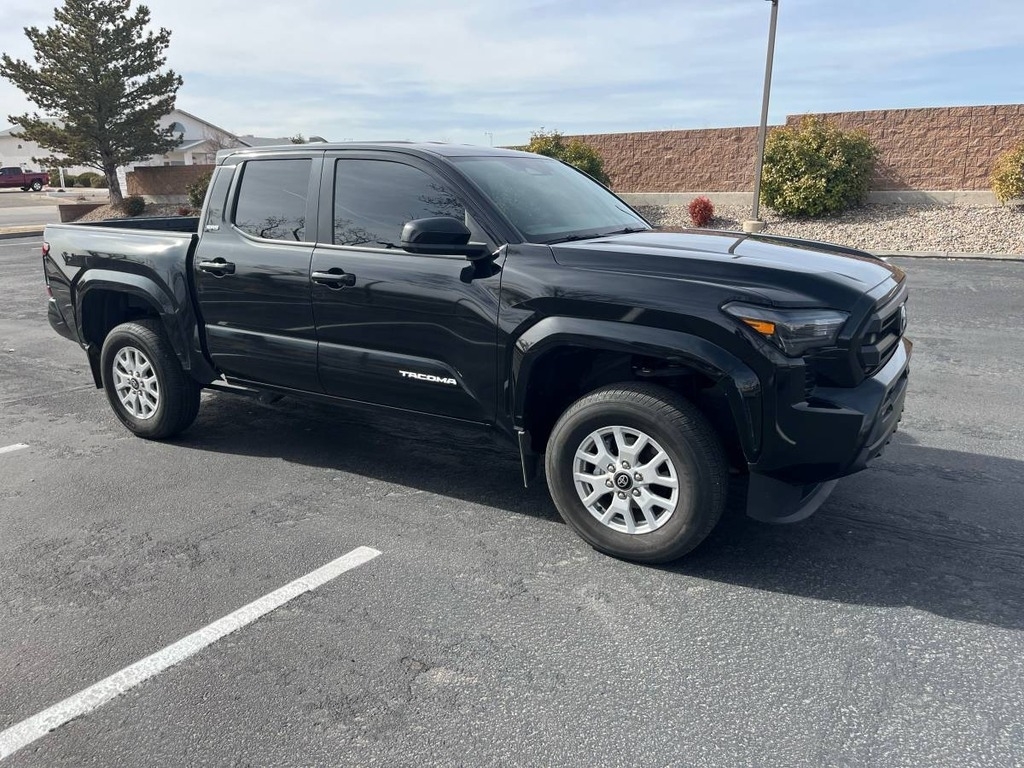 2024 Toyota Tacoma SR5 photo