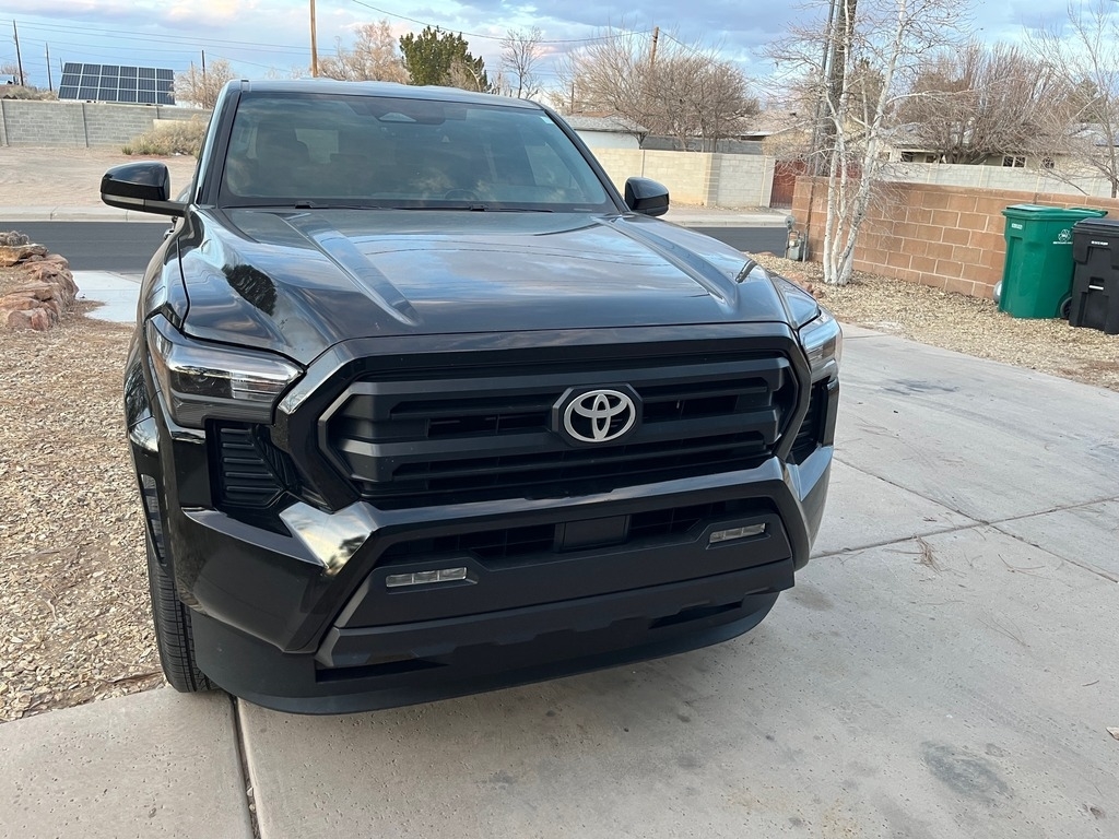2024 Toyota Tacoma SR5 photo