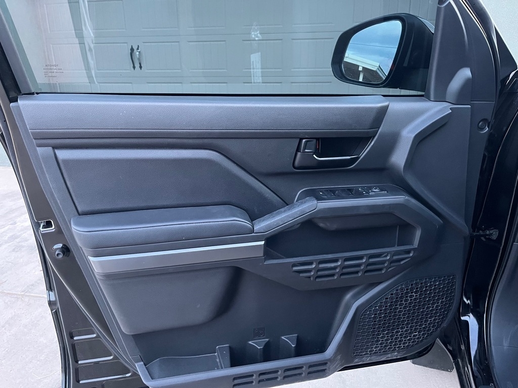 2024 Toyota Tacoma SR5 photo