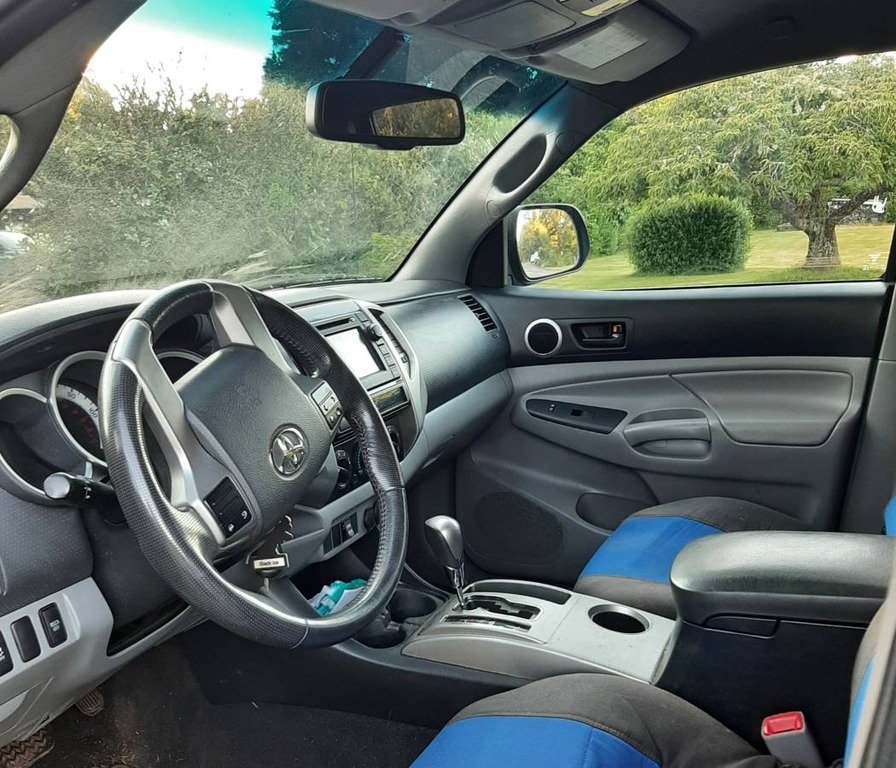 2013 Toyota Tacoma V6 photo