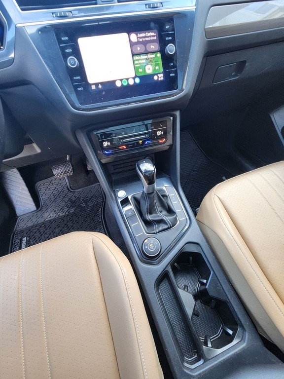 2022 Volkswagen Tiguan SE 4Motion photo