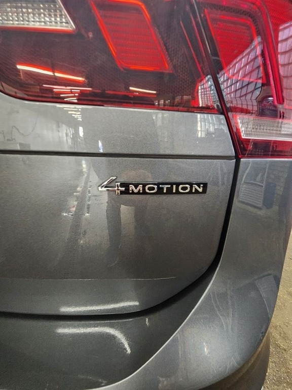 2022 Volkswagen Tiguan SE 4Motion photo