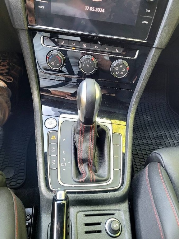 2020 Volkswagen Golf Gti Autobahn photo