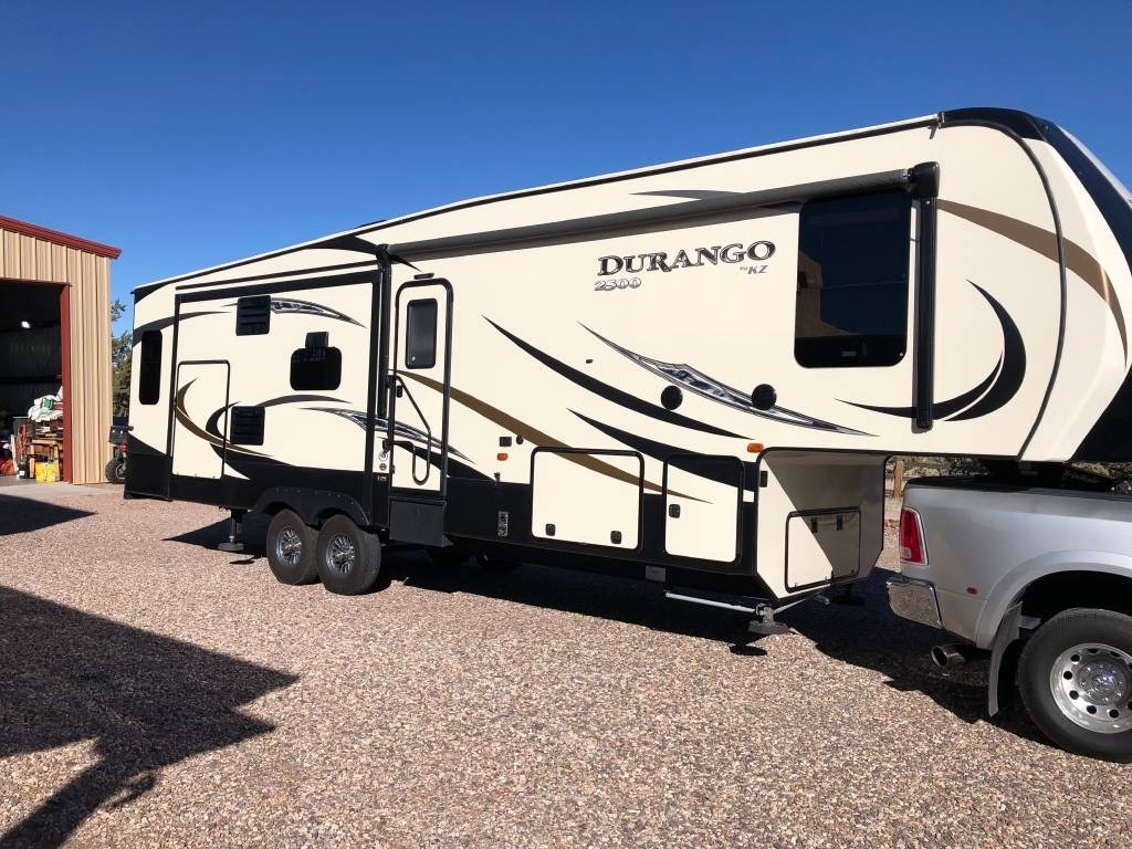 2017 KZ Durango 2500 D318RLT