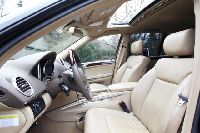 2009 Mercedes-Benz GL-Class GL550 photo