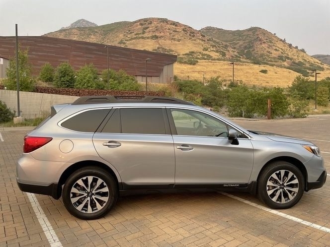 2017 Subaru Outback 2.5i Limited photo