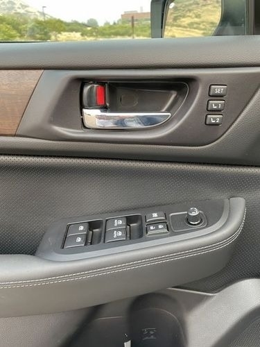 2017 Subaru Outback 2.5i Limited photo