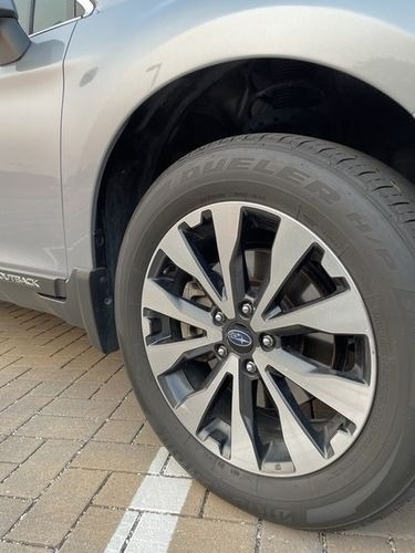 2017 Subaru Outback 2.5i Limited photo