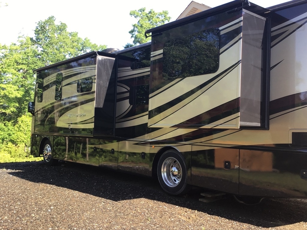 2015 Fleetwood Excursion™ 35E I6 Diesel Pusher