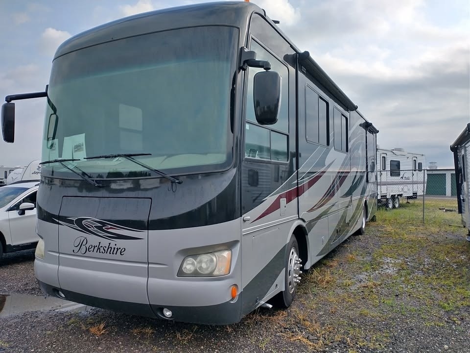 2013 Forest River Berkshire 390BH I6 Diesel Pusher