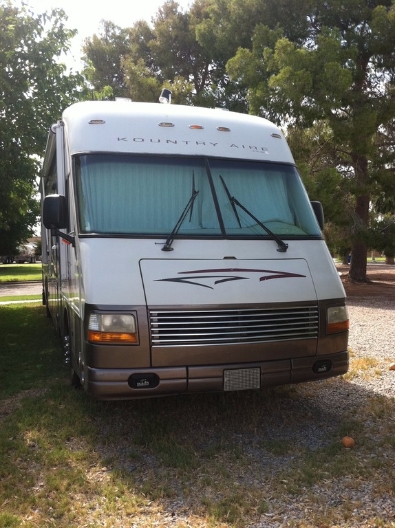 1997 Newmar Kountry Aire 4080 300