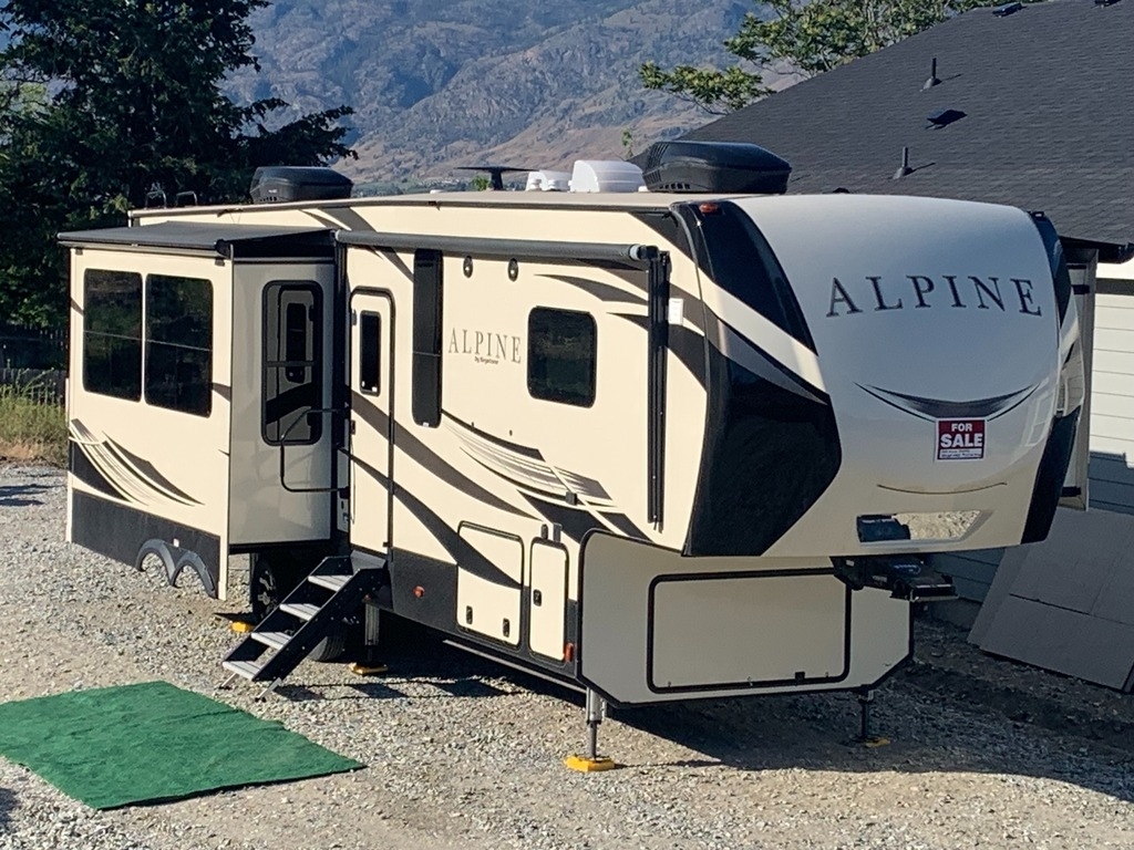 2020 Keystone Alpine 3400RS Fifth Wheel