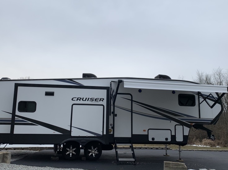 2020 CrossRoads Cruiser Aire CR28RD Fifth Wheel RV 32' Sleeps 6 CR28RD