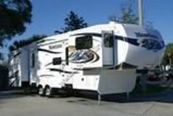 2010 Keystone Montana (Hickory Edition) 3455SA